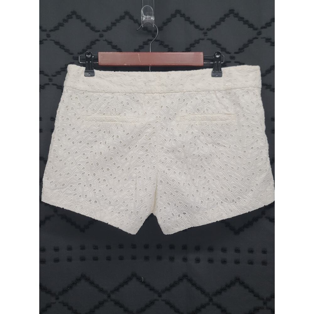 Lilly Pulitzer Resort white Eyelet shorts Size 8 resortwear vacation preppy - Picture 3 of 9